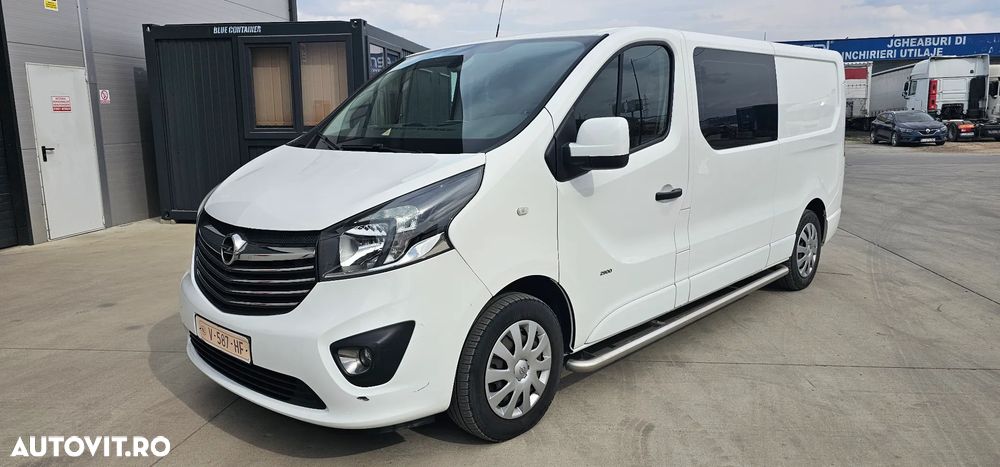 Opel Vivaro - 1