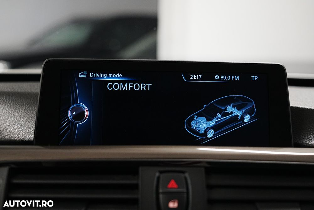 BMW Seria 3 320d Aut. Modern Line - 31