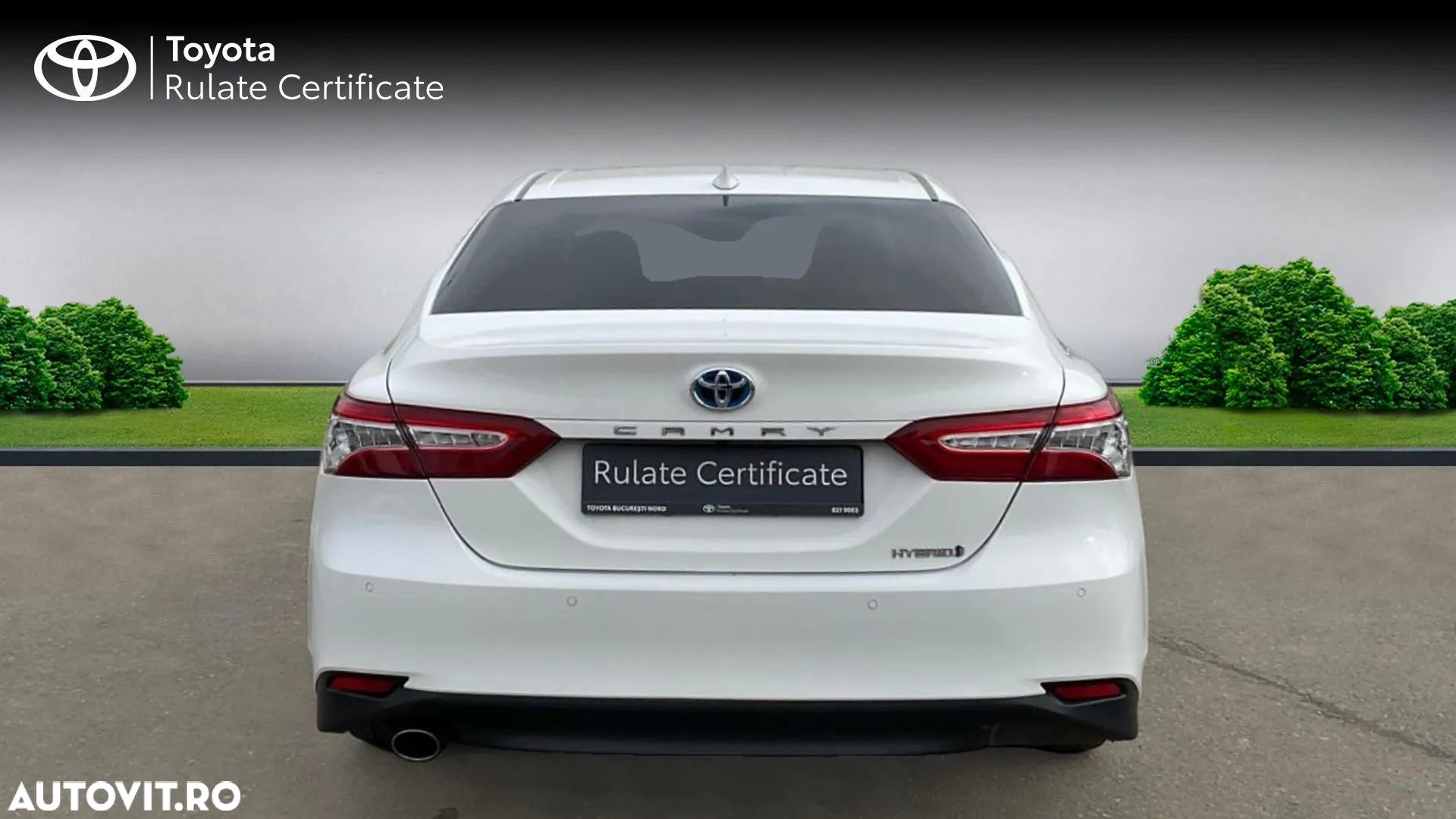 Toyota Camry 2.5 Hybrid Dynamic - 2