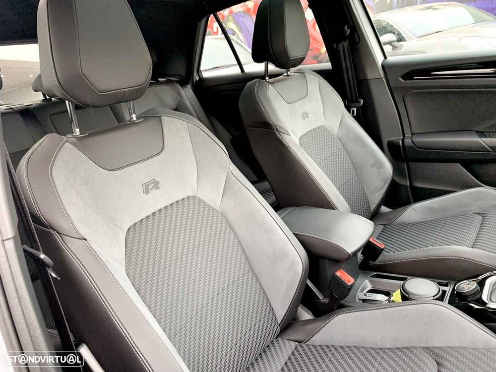 VW T-Roc 2.0 TSI OPF 4MOTION DSG - 29