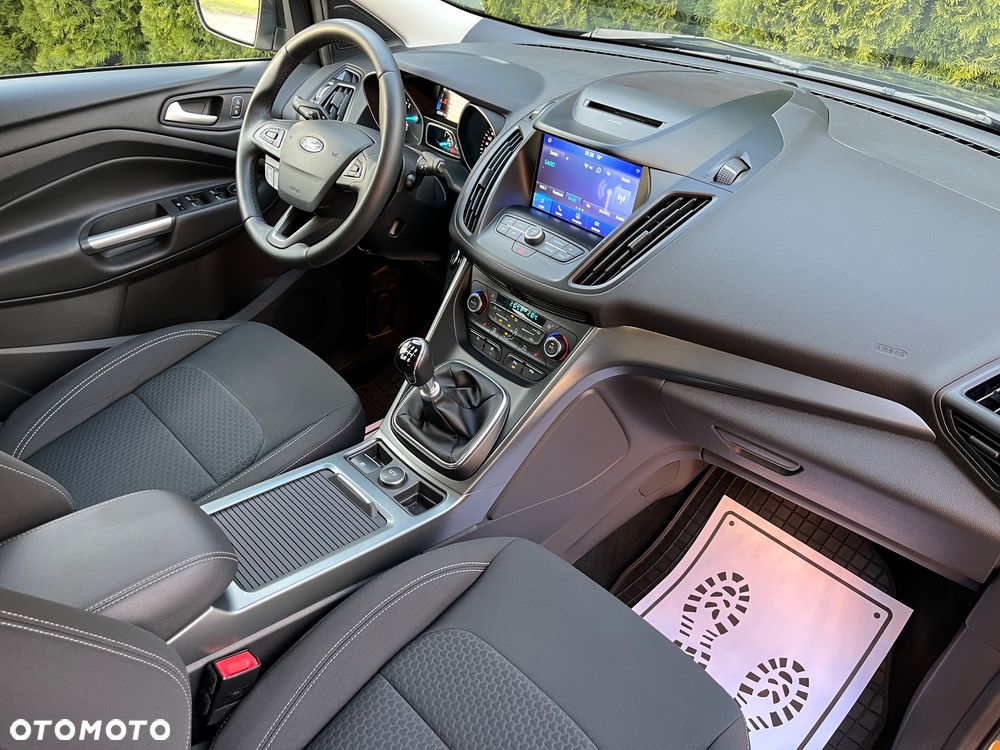 Ford Kuga - 18