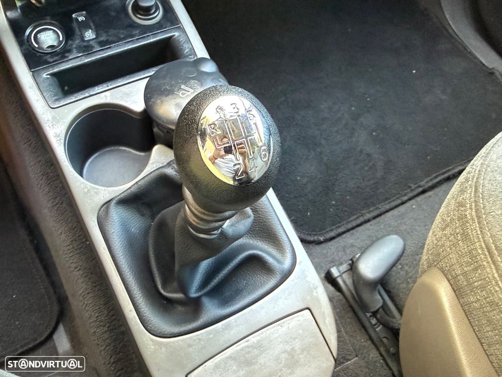 Renault Espace 2.2 dCi Authentique - 27