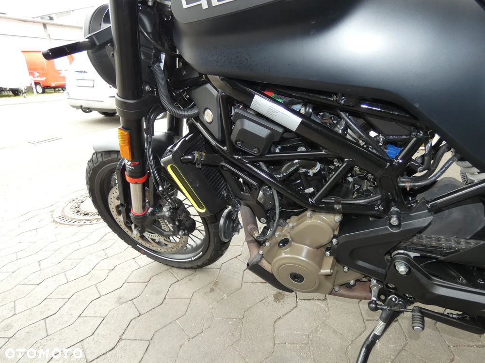 Husqvarna Svartpilen - 9