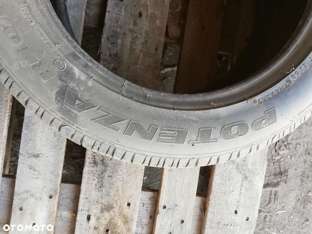 Opona letnia Bridgestone Potenza 235/55R17 - 2
