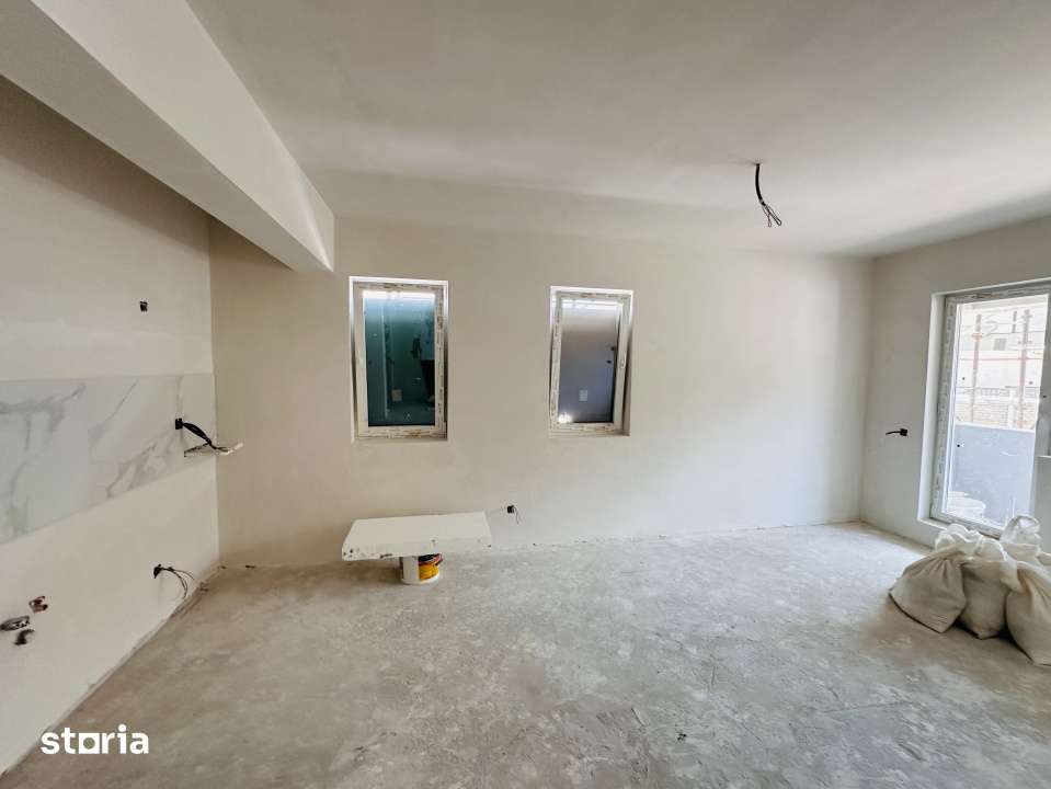 Studio superb 42 mp , decomandat , confort 1 sporit , Sg Ilie Petre — fotografia 1