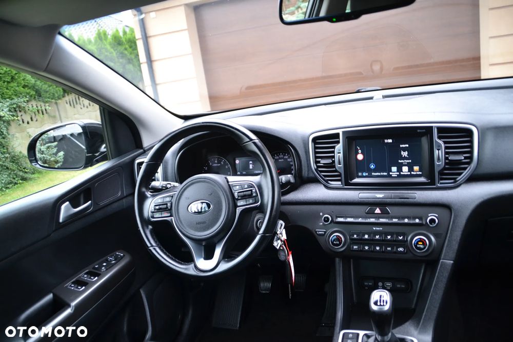 Kia Sportage 1.6 GDI 2WD Dream-Team Edition - 31