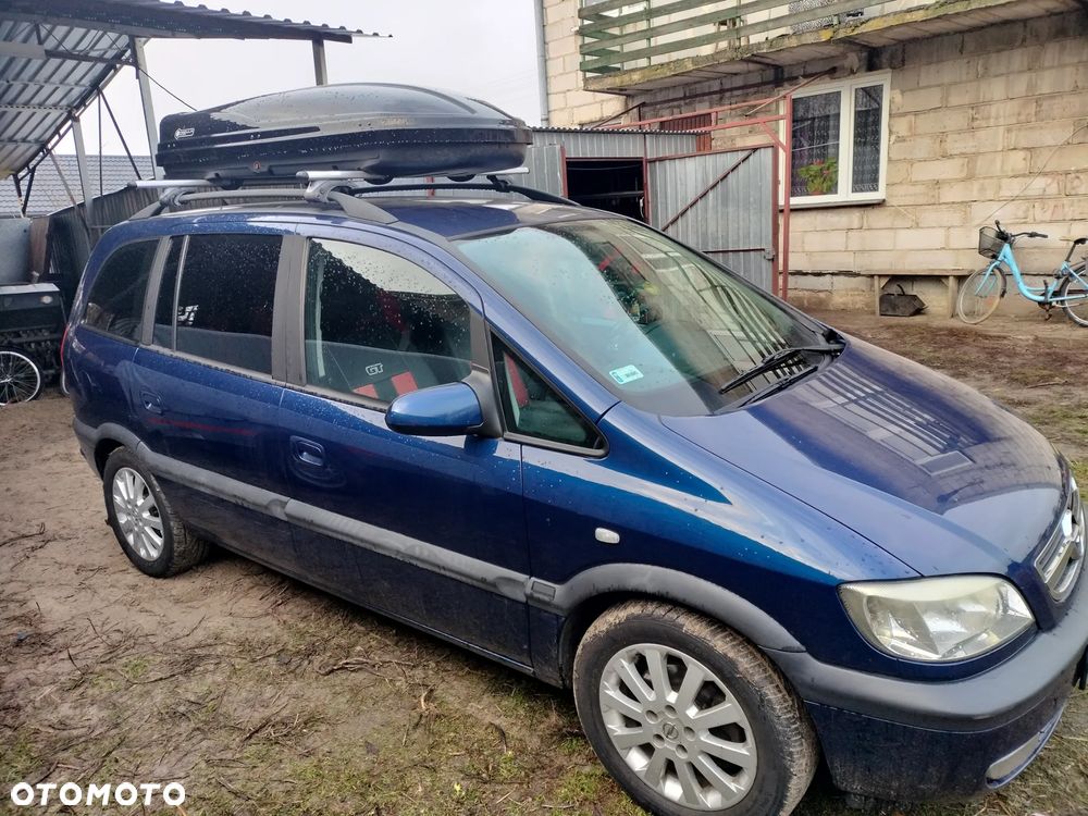 Opel Zafira 1.8 16V Elegance - 1