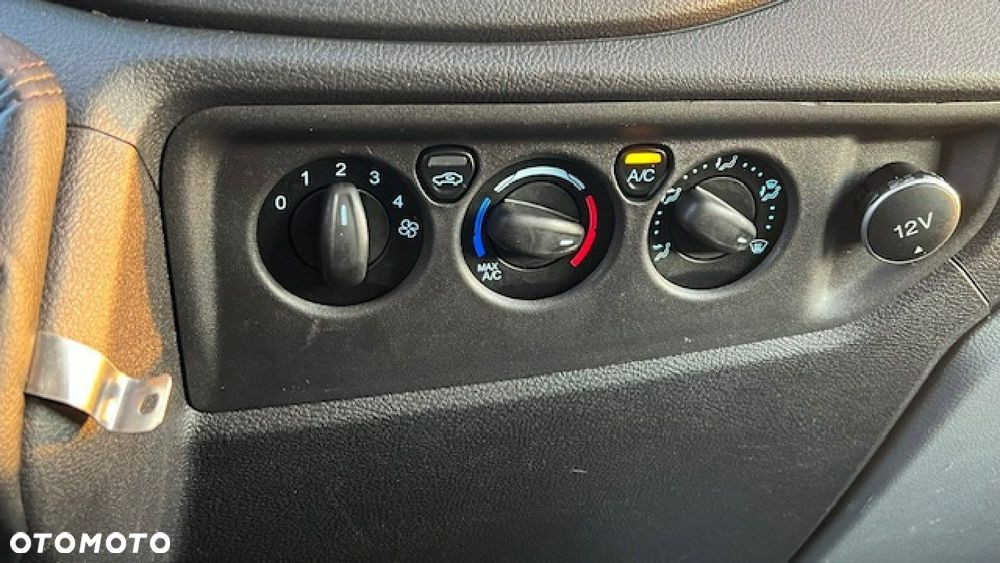 Ford Transit - 26
