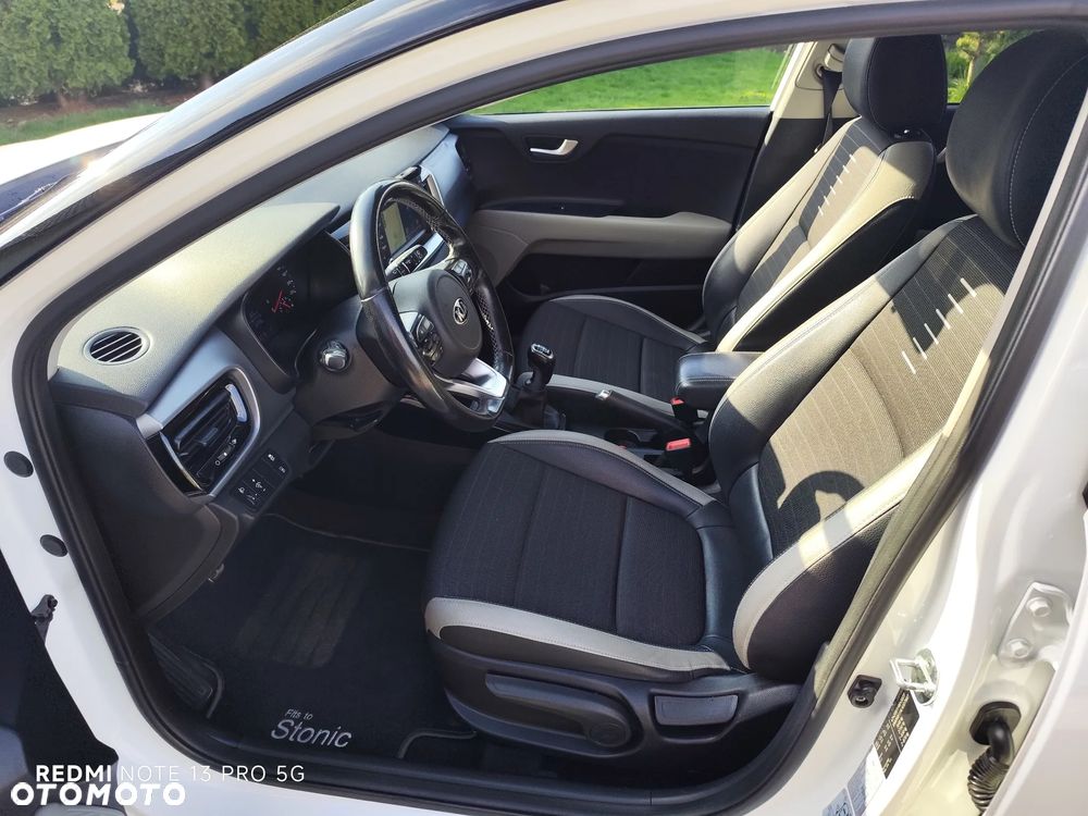 Kia Stonic - 14