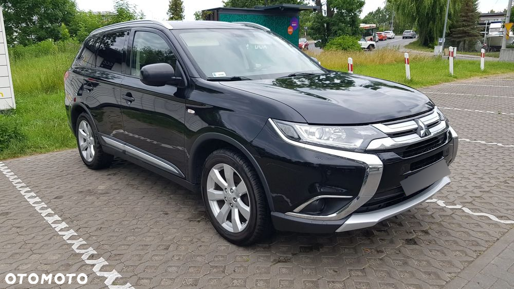 Mitsubishi Outlander 2.0 Invite + 2WD - 2