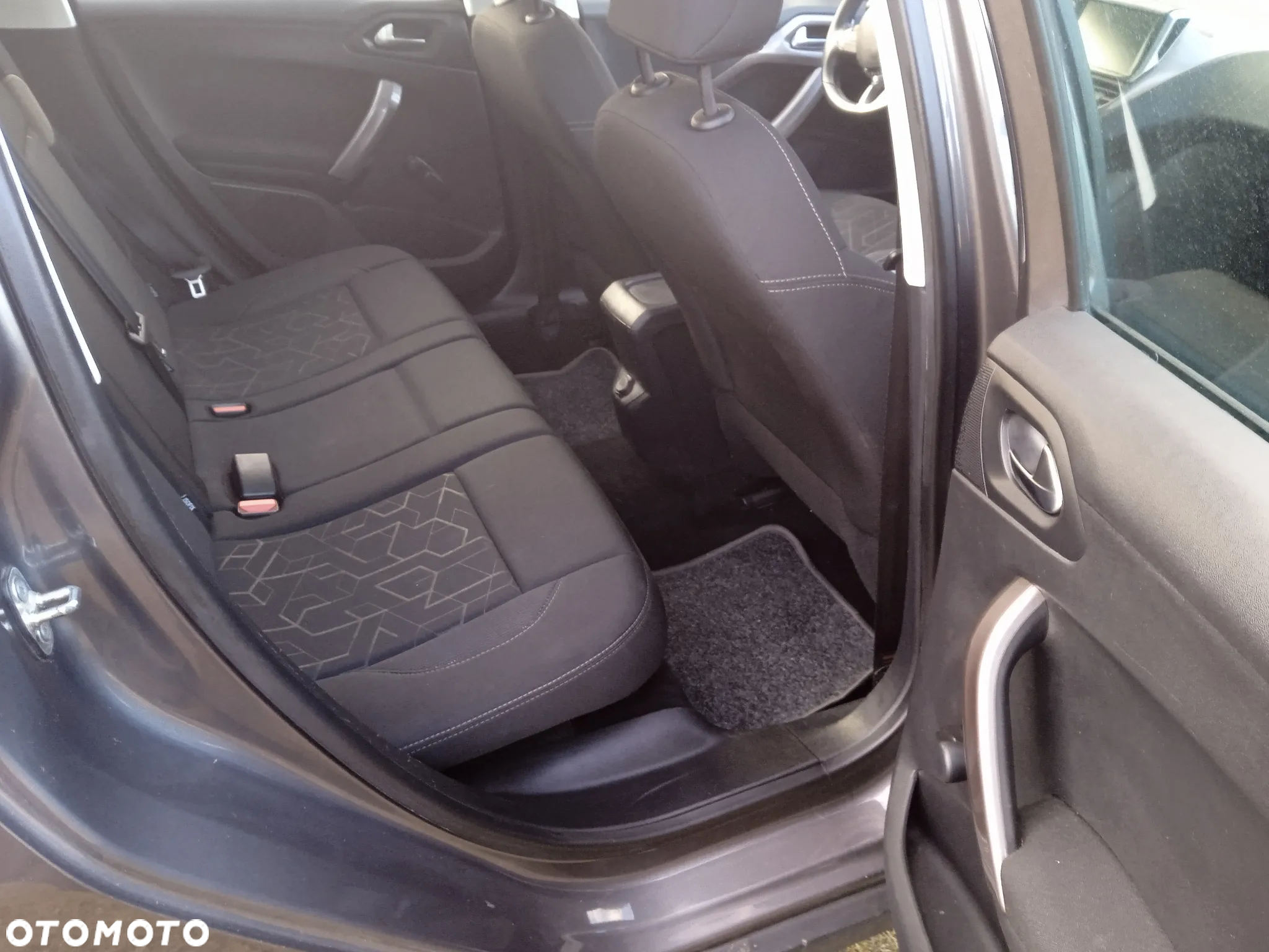 Peugeot 2008 1.2 Pure Tech Active - 7