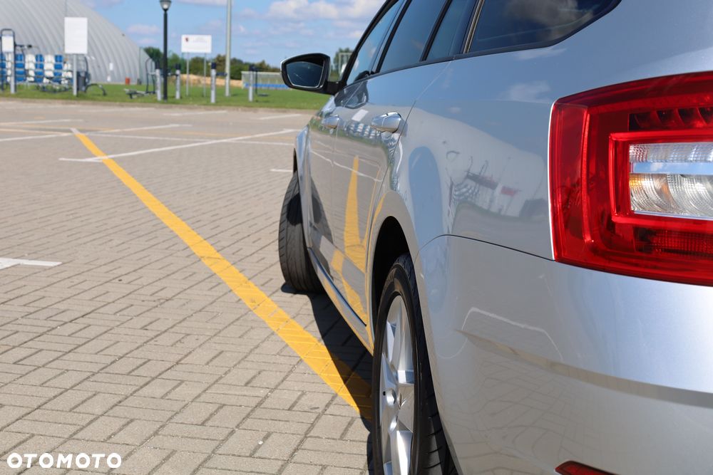 Skoda Octavia 1.6 TDI Ambition - 6