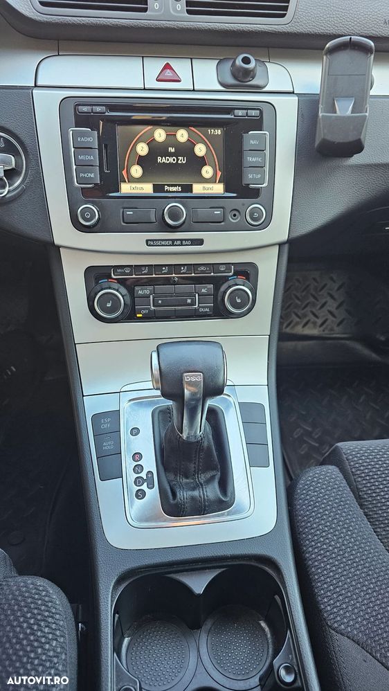 Volkswagen Passat 2.0 TDI DSG Comfortline - 9