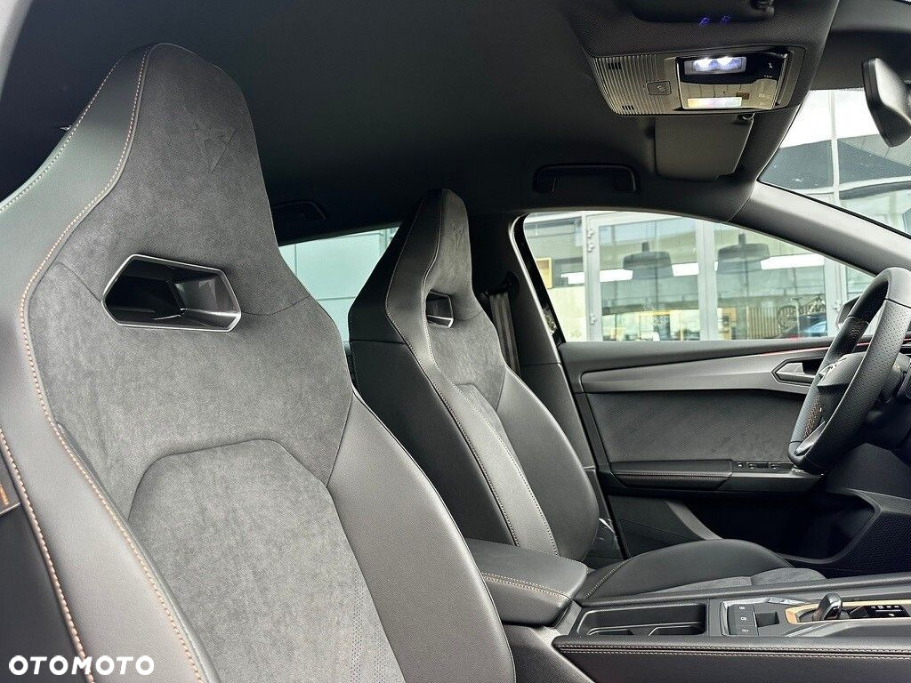 Cupra Leon 1.5 eTSI mHEV DSG - 33
