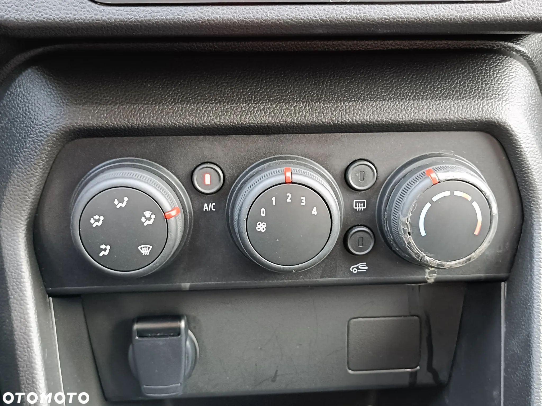 Dacia Jogger 1.0 TCe Expression 7os - 23