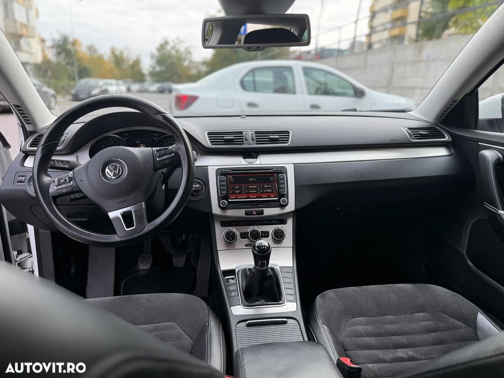Volkswagen Passat Variant 2.0 TDI BlueMotion Technology Business Edition - 18