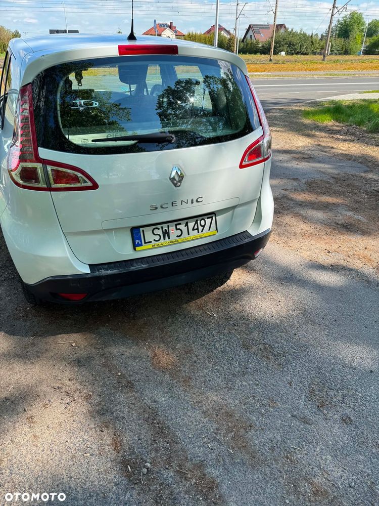 Renault Scenic 1.6 16V Authentique - 8
