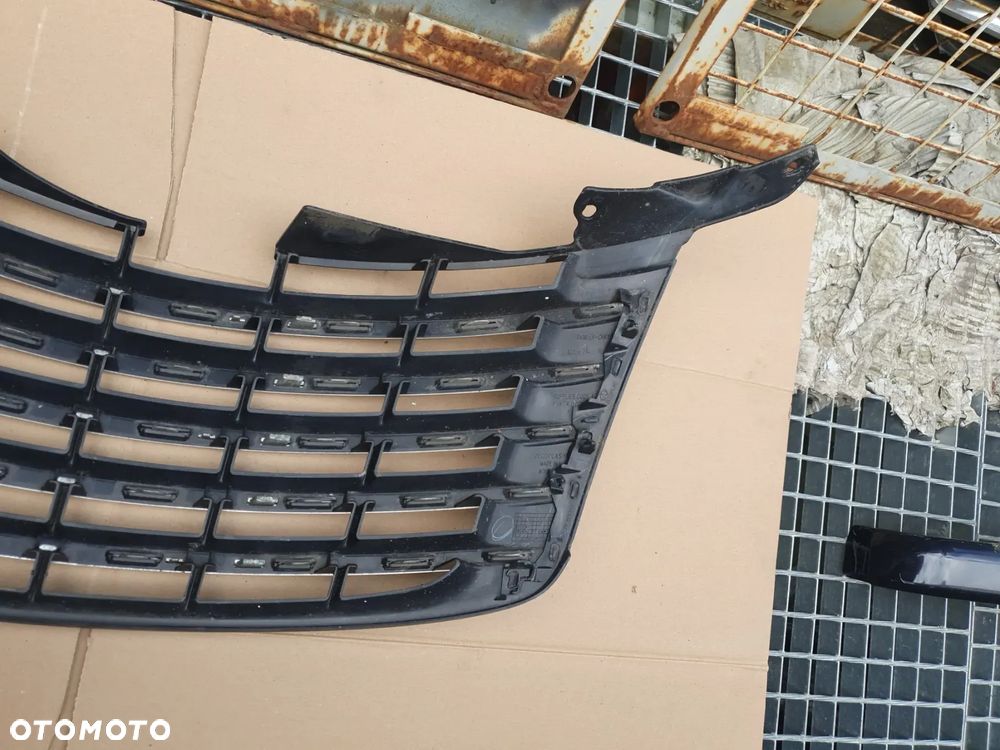 Grill Atrapa Chrysler Pt Cruiser 00-05 27784 - 5