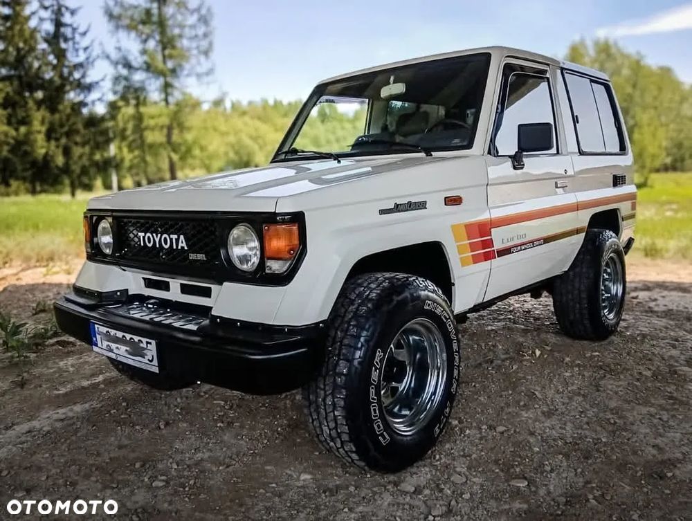 Toyota Land Cruiser - 7