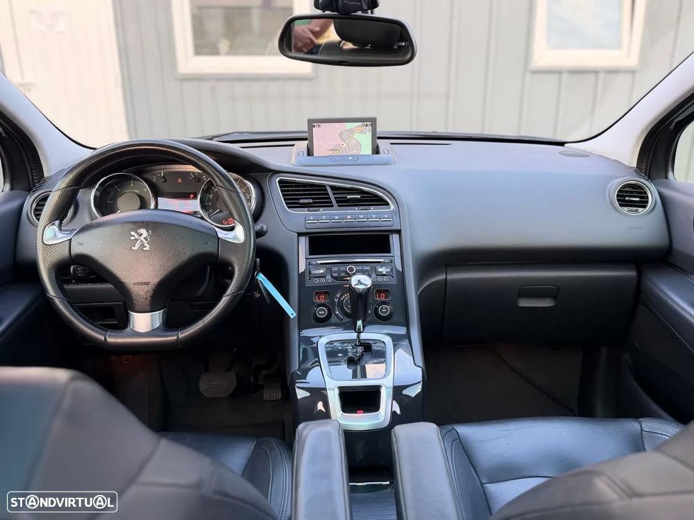Peugeot 5008 — fotografia 8
