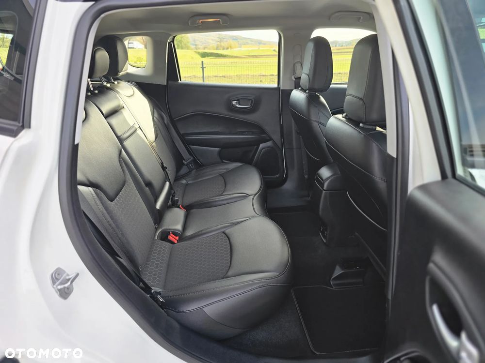 Jeep Compass 1.4 MultiAir Limited - 16