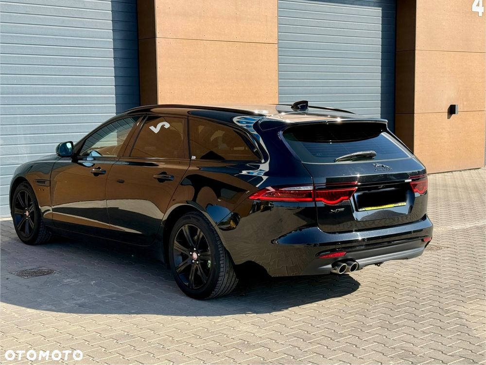 Jaguar XF 2.0 i4D R-Sport - 6