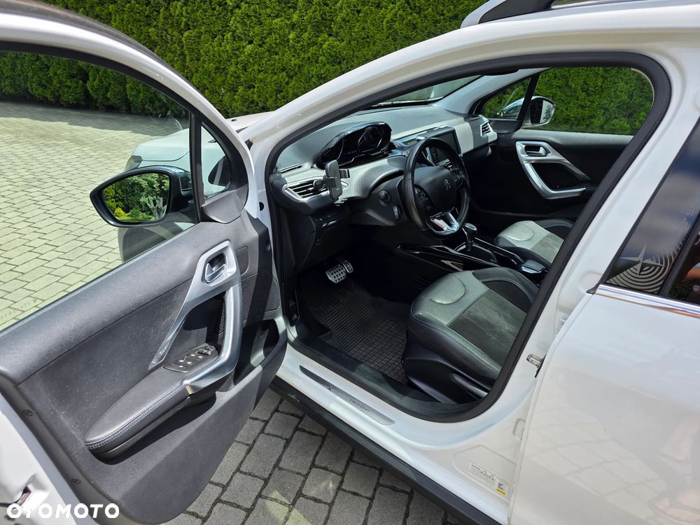 Peugeot 2008 1.2 Pure Tech Crossway S&S EAT6 - 19