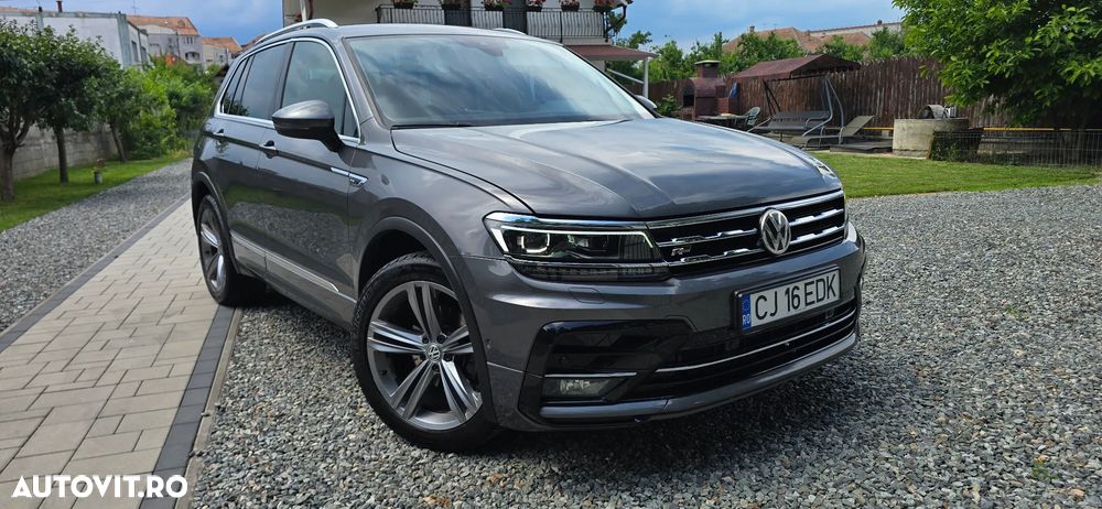 VOLKSWAGEN Tiguan