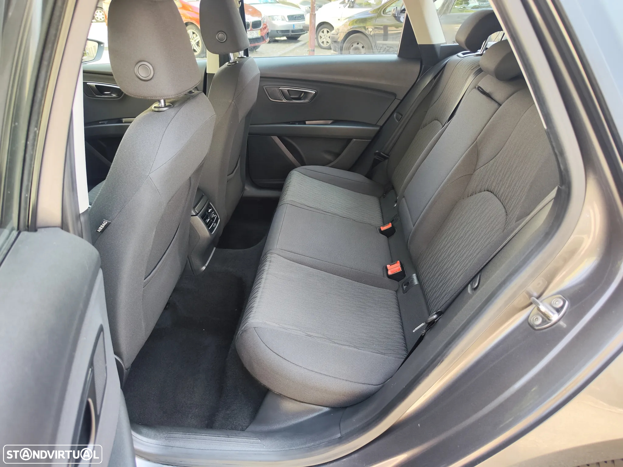 SEAT Leon ST 1.6 TDI Reference Ecomotive - 20