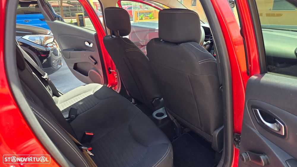 Renault Clio Sport Tourer 1.5 dCi Limited - 11