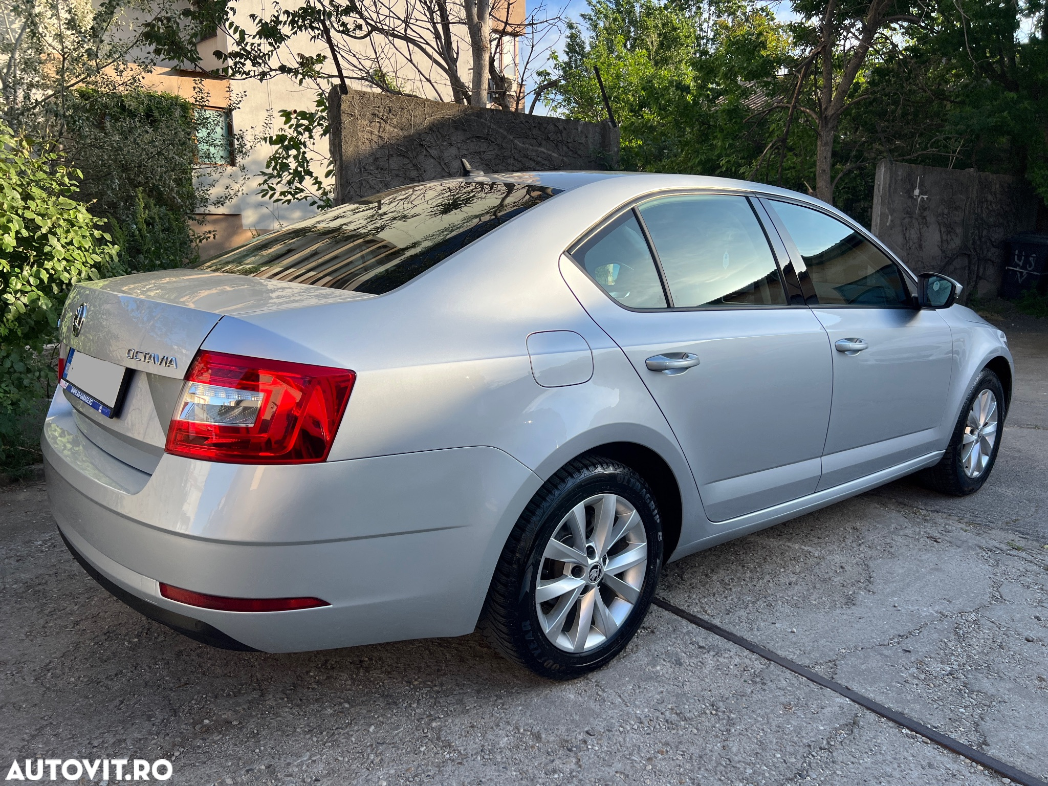Skoda Octavia 1.6 TDI Ambition - 2