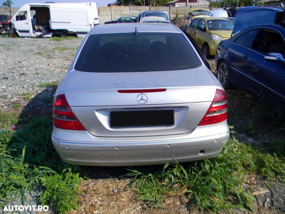 Dezmembrari  Mercedes-Benz E-CLASS (W211)  2002  > 2009 E 220 T CDI ( - 24