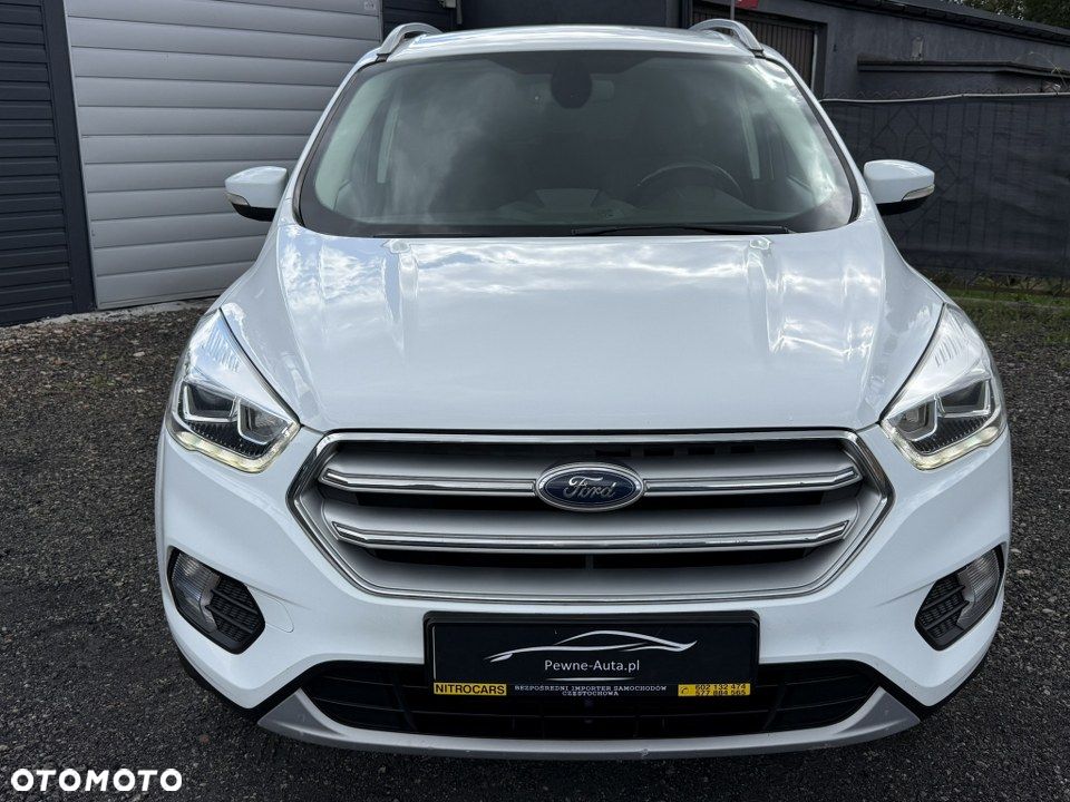 Ford Kuga 2.0 TDCi 2x4 Titanium - 4