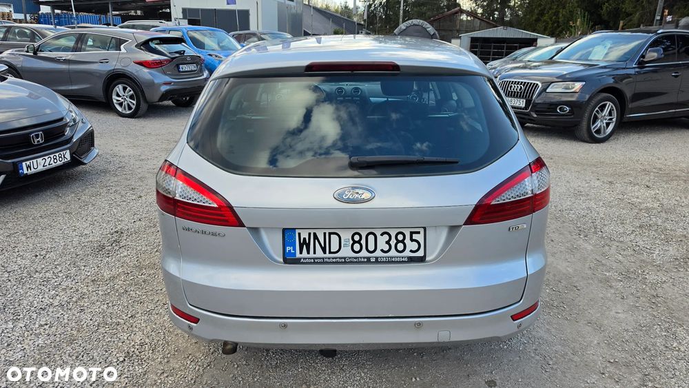 Ford Mondeo - 27