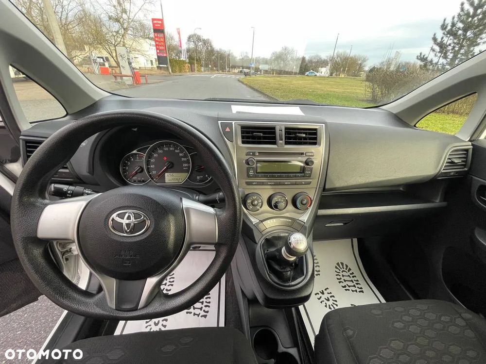 Toyota Verso S 1.4 D-4D Premium - 15