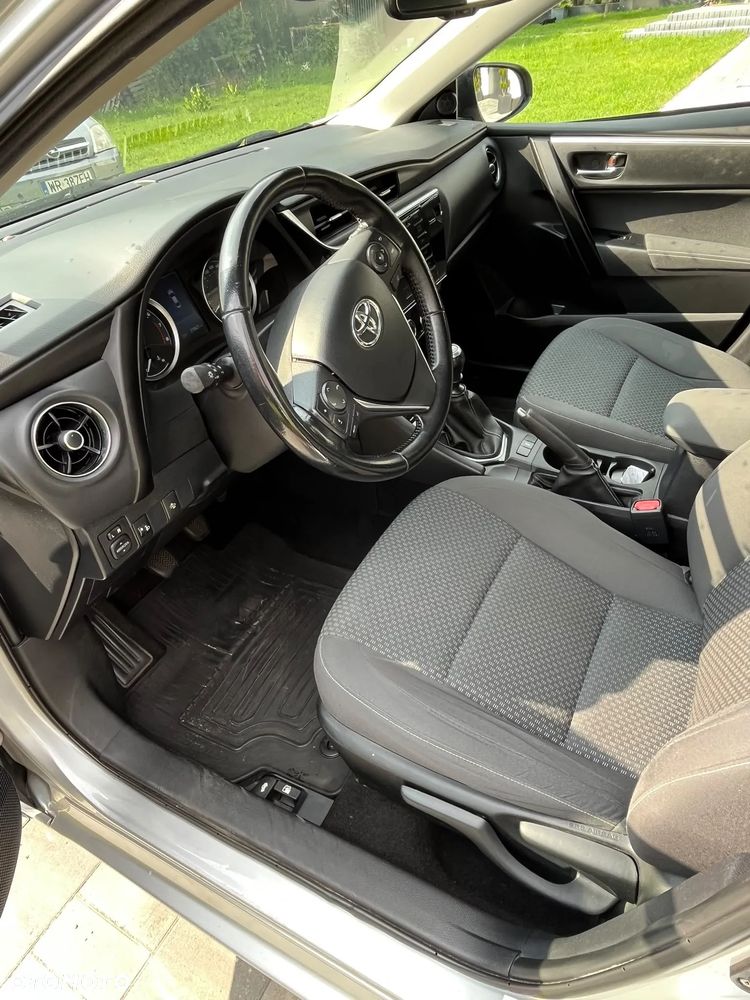 Toyota Corolla 2016 photo 3