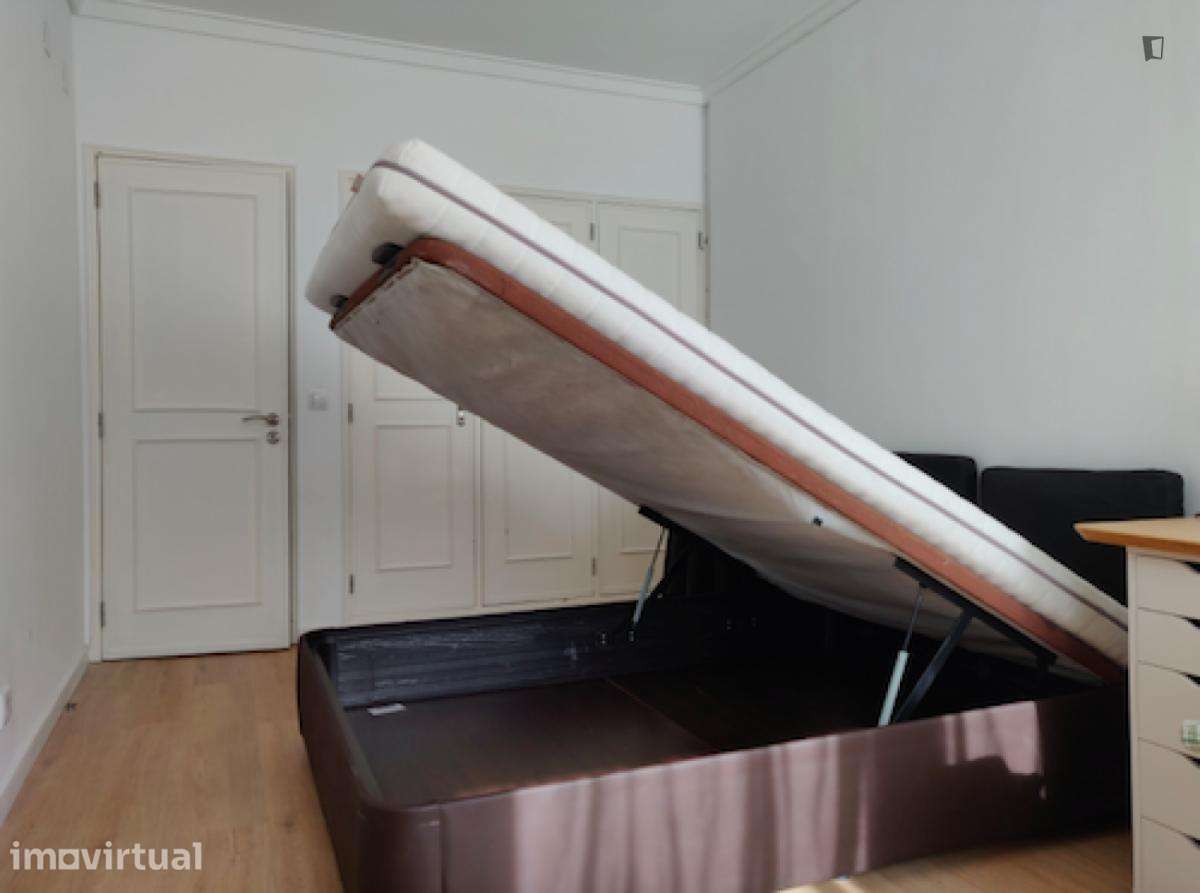Quarto - localizado em Alvalade Lisbon - Grande imagem: 3/15