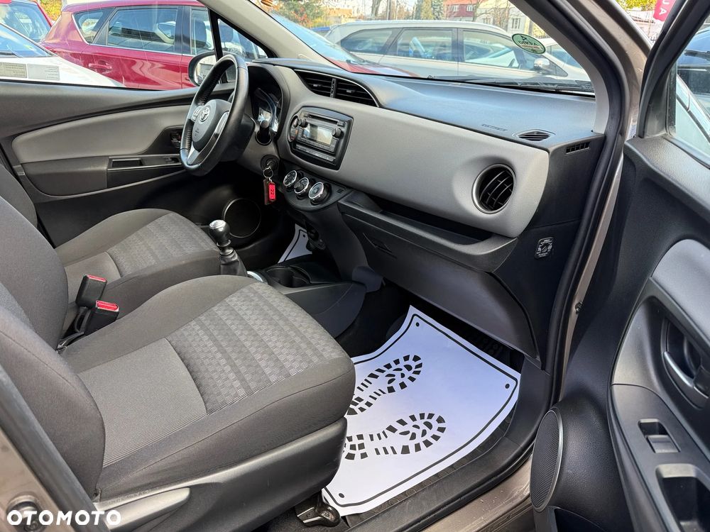 Toyota Yaris 1.33 Active EU6 - 15