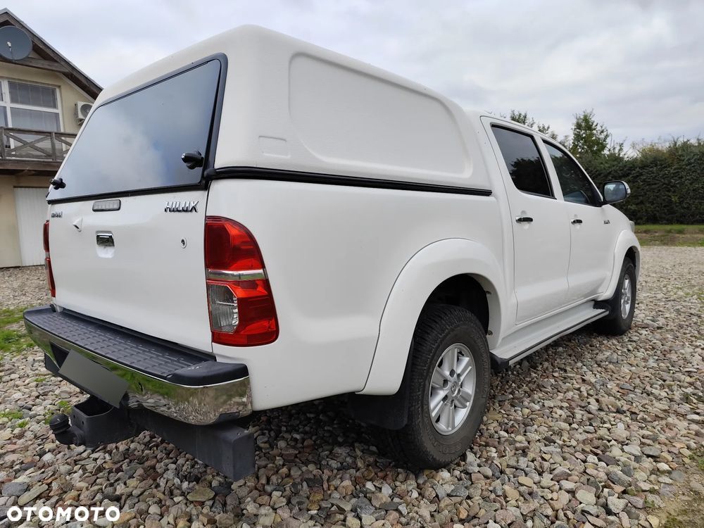 Toyota Hilux 3.0 D-4D SR5-X - 4