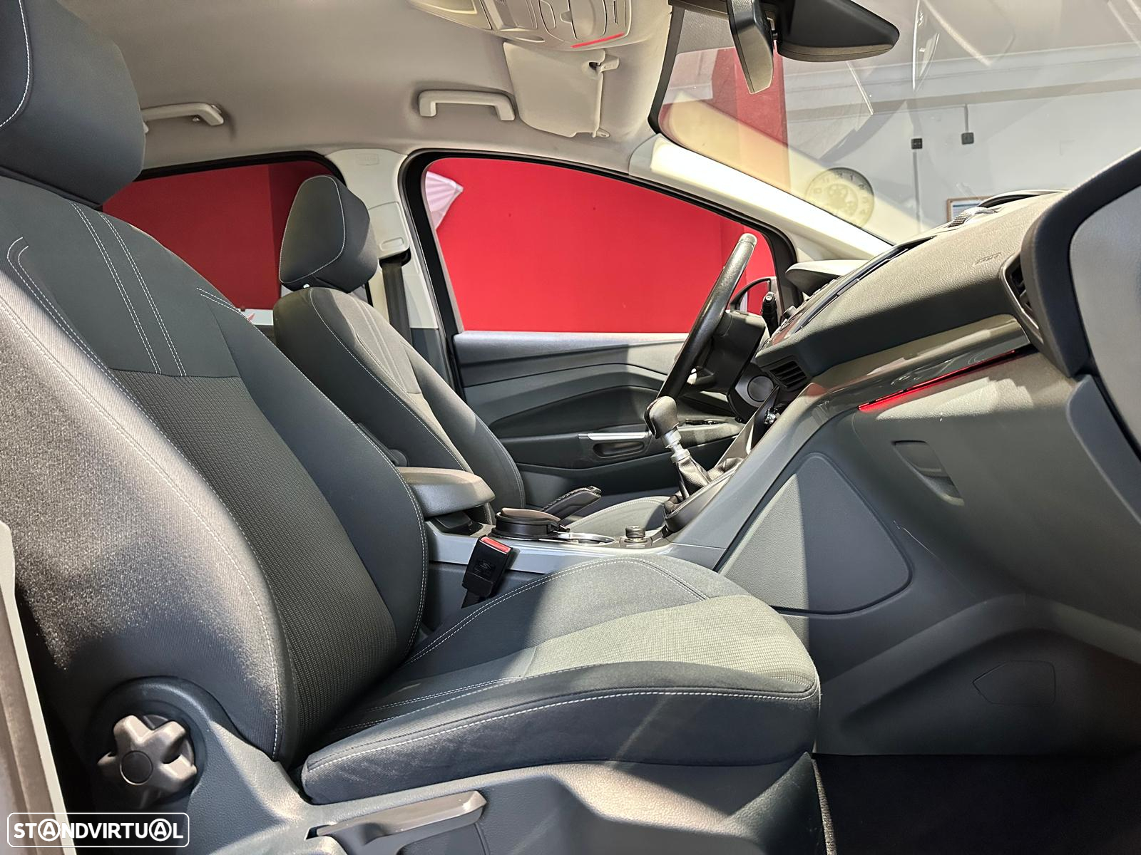 Ford C-Max 1.0 Ecoboost S&S Titanium - 11