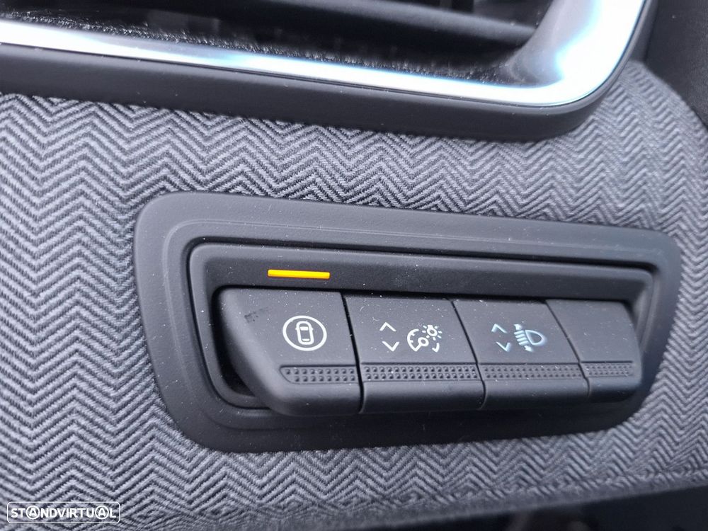 Renault Clio 1.0 TCe Techno - 19