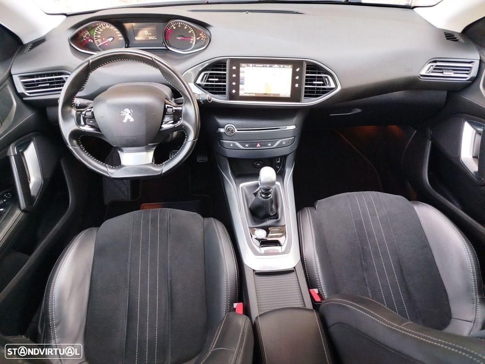 Peugeot 308 PureTech 130 Allure - 21