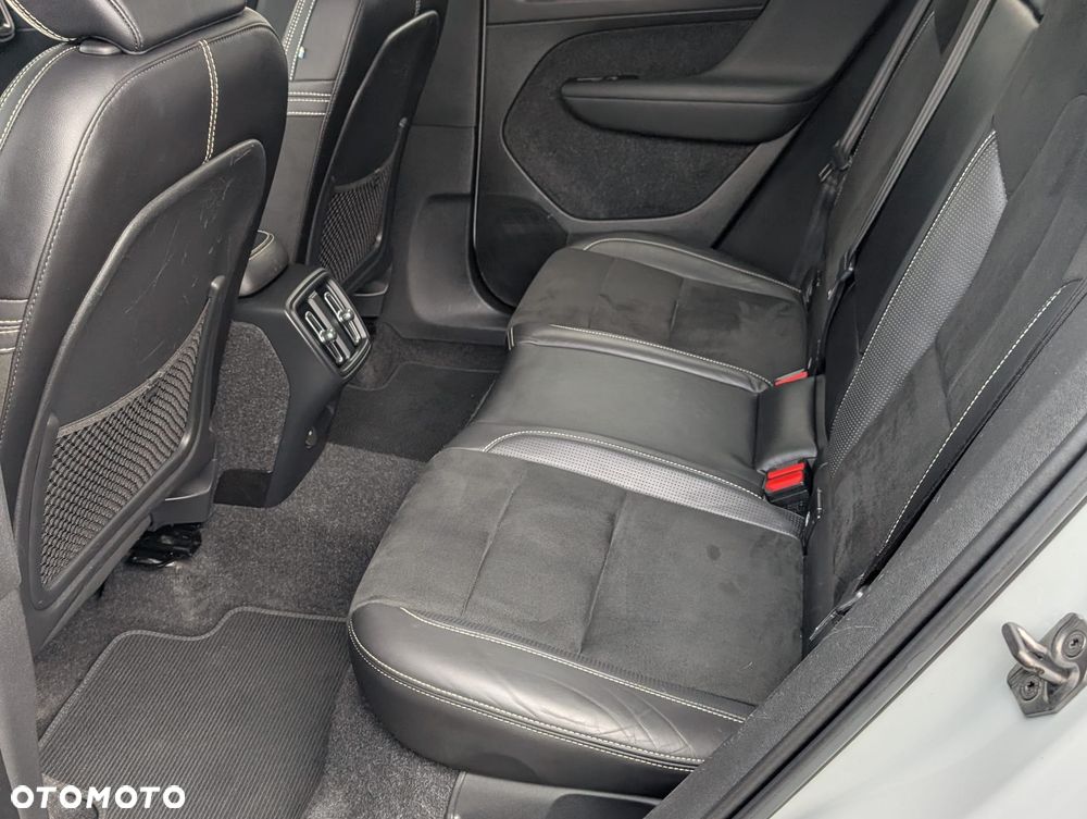 Volvo XC 40 T5 AWD R-Design - 21