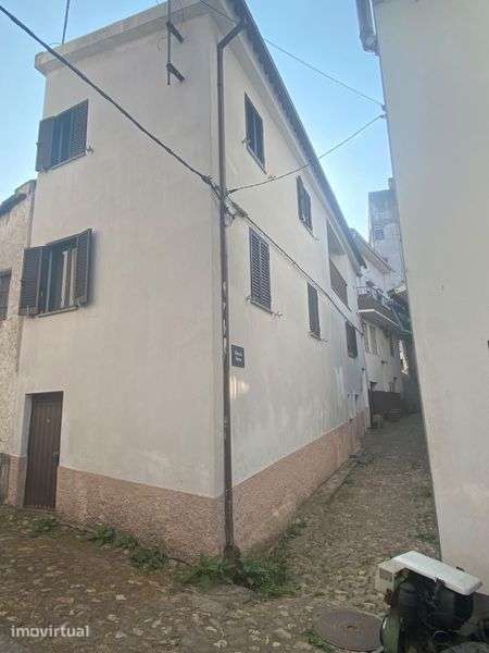 Vende-se moradia T3 Renovada - Grande imagem: 2/8