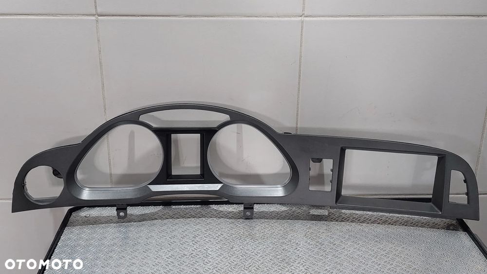 RAMKA LICZNIKA KONSOLI AUDI A6 C6 3,2 V6 FSI R2005 NR 4F1857115 - 1