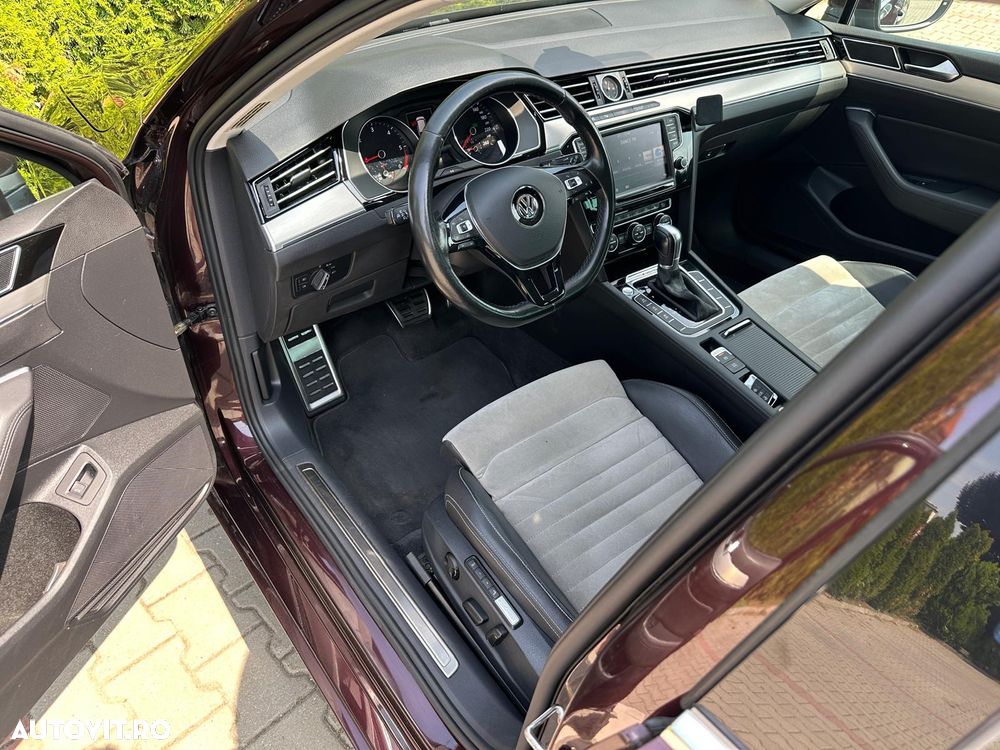 Volkswagen Passat 2.0 TDI DSG 4Motion R Executive - 12