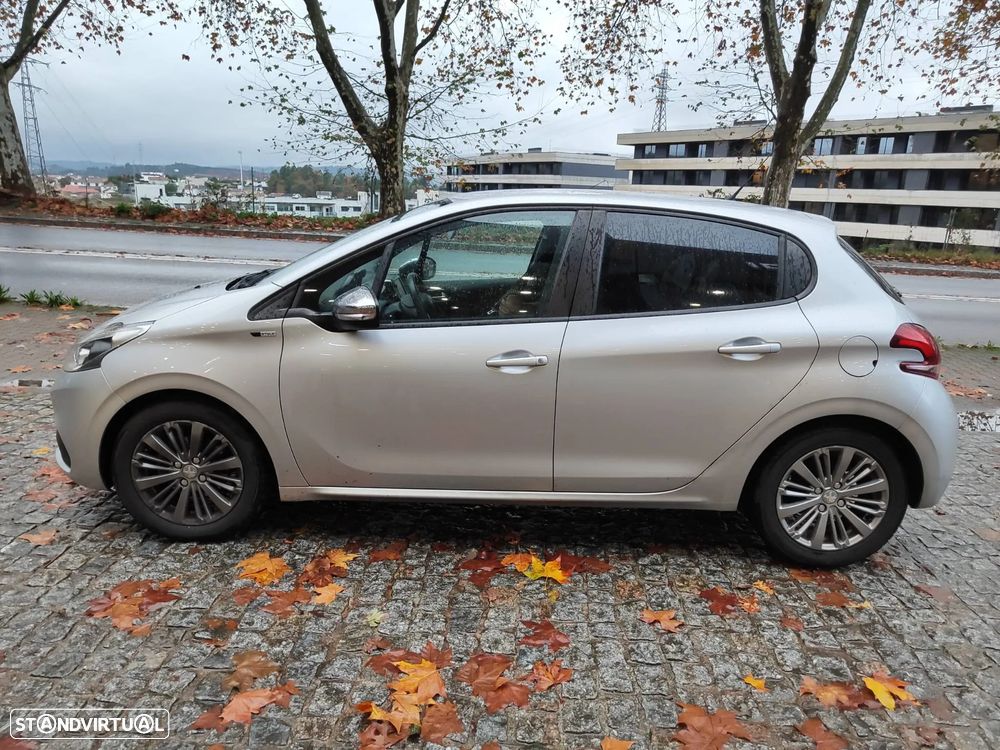 Peugeot 208 1.6 BlueHDi Style - 5