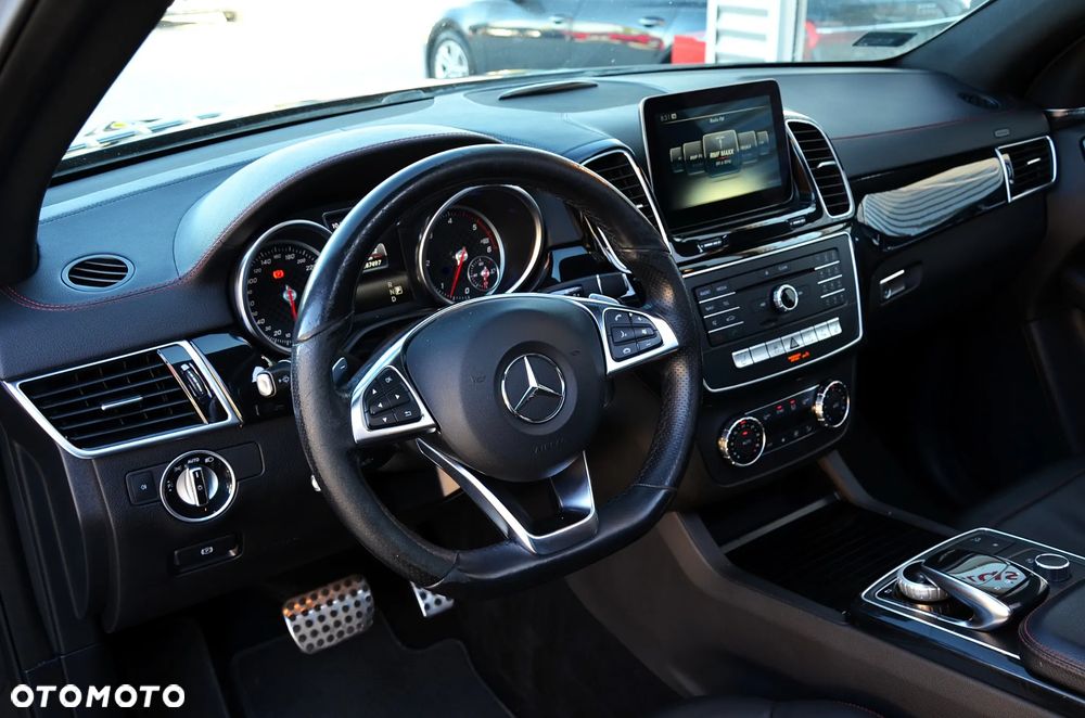 Mercedes-Benz GLE 350 d 4Matic 9G-TRONIC AMG Line - 20