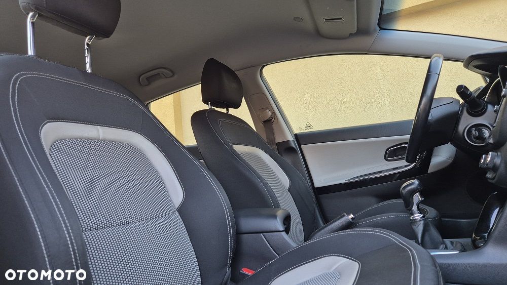 Kia Ceed 1.6 GDI ISG Spirit - 10