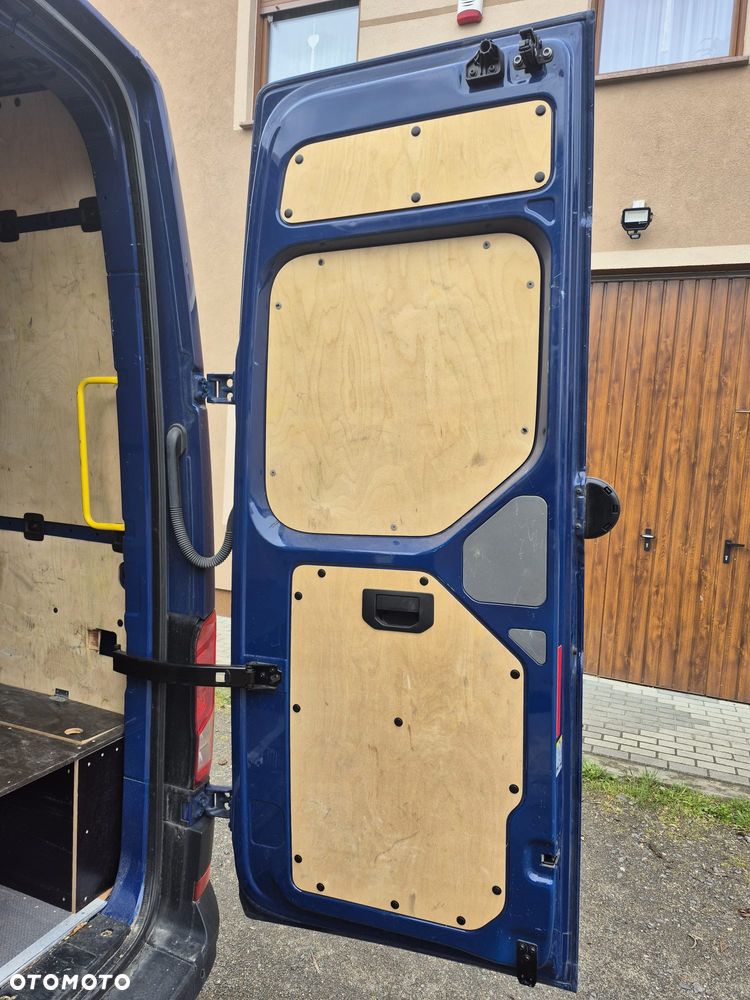Volkswagen Crafter 2,0 140KM automat - 33